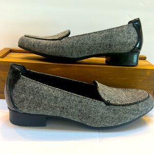 Clarks Keesha Luca Loafers. S-6.5M